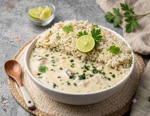 Lemon Coriander Rice With Creamy Mushroom Gravy