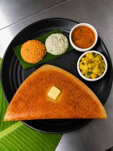 Benne Podi Masala Dosa.