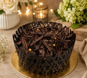 Crackle Chocolate Cake