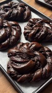 Double Chocolate Bun