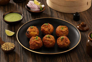 Veg Tandoori Momos (6 Pcs)