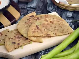 Green Chilly Parantha