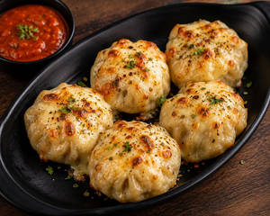 Baked Cheesy Momos (5 Pcs)