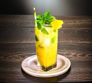 Pineapple mojito