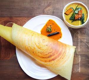 Butter Paneer Schezwan Dosa