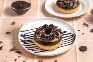 Chocolate Crumble Donut
