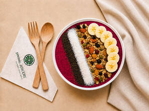 Berry Coconut Bowl [426 Kcal]