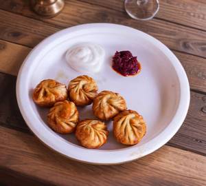 Veg Fried Momos [6 Pieces]