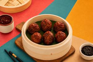 Street-style Veg Momos [Schezwan]