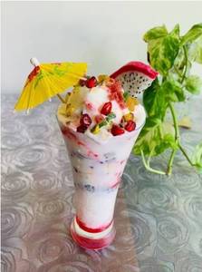 Special Fruits Falooda with Ice Cream