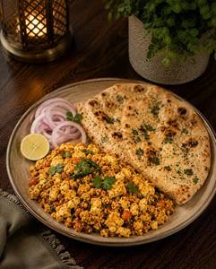 Panner Bhurji With Kulcha