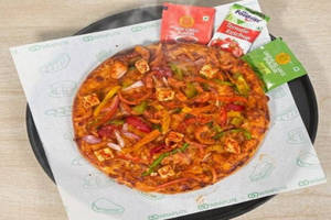 Panner Achari Pizza 8"