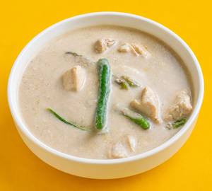 Mutton Kolhapuri Pandhara Rassa- White Gravy with Meat