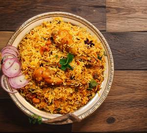 Hyderabadi Chiken Dum Biriani & Raita