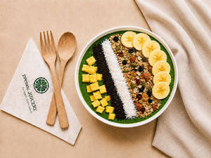 Tropical Smoothie Bowl [451 Kcal]