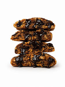 Oats And Chocolate Chunk Cookie
