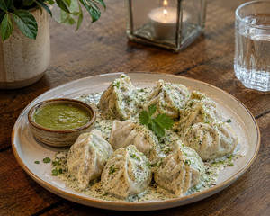 Veg Afghani Momos [ 6 Pcs ]