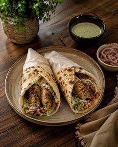 Chicken Seekh Naan Twisters