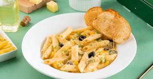 Penne Alfredo Pasta ( White Sauce )
