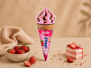 Strawberry Swirl Cake Flingo Cone - (120 Ml)