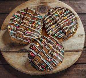 Kitkat doughnut [per piece]