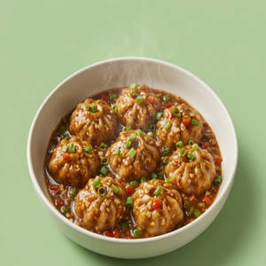 Manchurian Gravy Momos (8 Pieces)