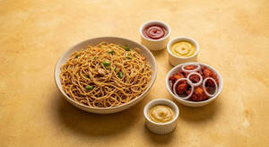 Chicken Noodles + Crispy Chicken 65 (3pcs)