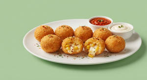 Cheese & Corn Crunchy Momos (8 Pieces)
