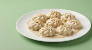 Afgani Gavy Momos (8 Pieces)