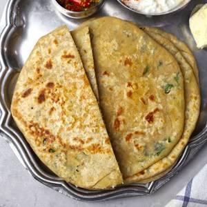 Pyaaz Paratha (2 Pcs)