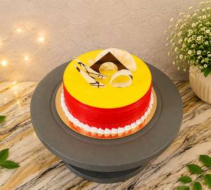 Pineapple Strawberry Cake [500 Grams]