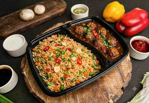 Chilli Garlic Rice With Veg Manchurian Gravy
