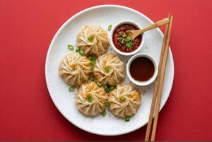 Veg Schezwan Steamed Momos