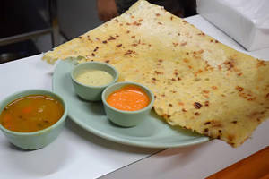 Onion rava plain dosa