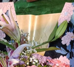 Lily's Premium Mix Bouquet