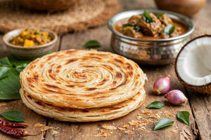 3 Porotta With Chicken Gravy