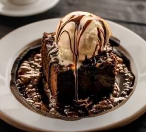 Sizzling Brownie [Must Try]