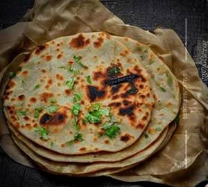 Aloo Pyaz Paneer Paratha Tawa