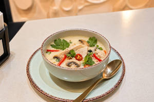 Himalayan Chicken  Thukpa (o)