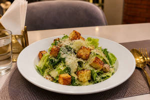Classic Caesar Salad (o)