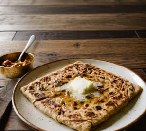 Paneer Paratha With Achar