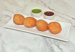 Daal Kachori with Chatni
