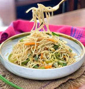 Hakka Noodles