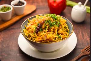Chicken Chilli Garlic Noodles (Serves 2)