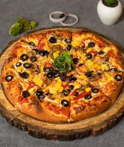 La Lavash Special Pizza