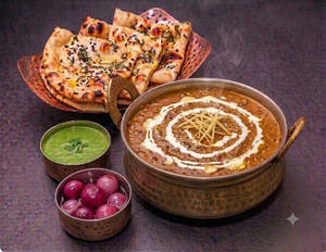Dal Makhani [full, 1 plate] With 4 Butter Naan