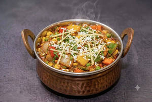 Corn Capsicum Masala [serves 2, 500 ml]