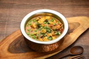 Matar Paneer