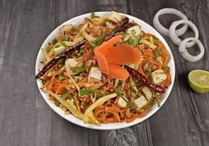 Veg Chilli Garlic Noodles