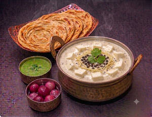 Paneer Kali Mirch [full] With 4 Lachcha Paratha